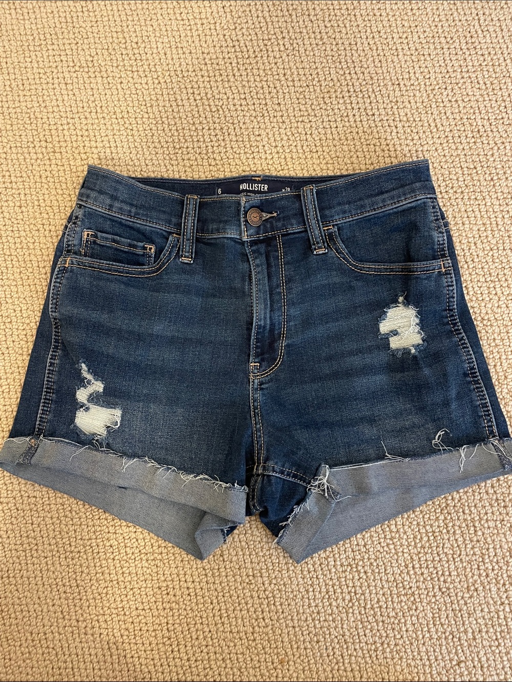 Hollister -  Classic High-Rise Short - Sz 28 / 6